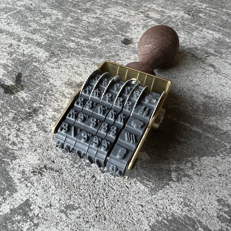 Rotating stamp date mark abacus numbers (1 pcs)